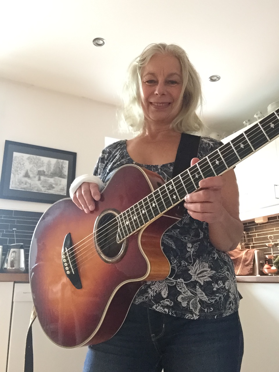 9ED11ED7-6C53-4BAD-9D76-6244B2B9B0F6